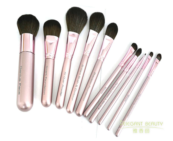 如何保養和維護定制的化妝刷套裝以延長使用壽命？